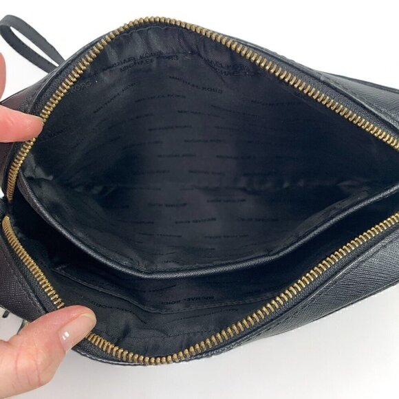 MICHAEL KORS Leather Jet Set East West Crossbody Bag With Chain Strap Black/Gold - Picture 2 of 13